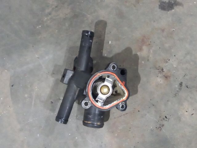 bontott RENAULT MASTER Termosztátház